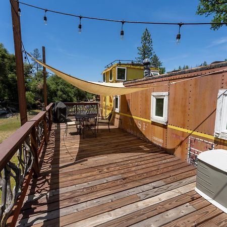 Little Red Caboose Villa Oakhurst Exterior photo